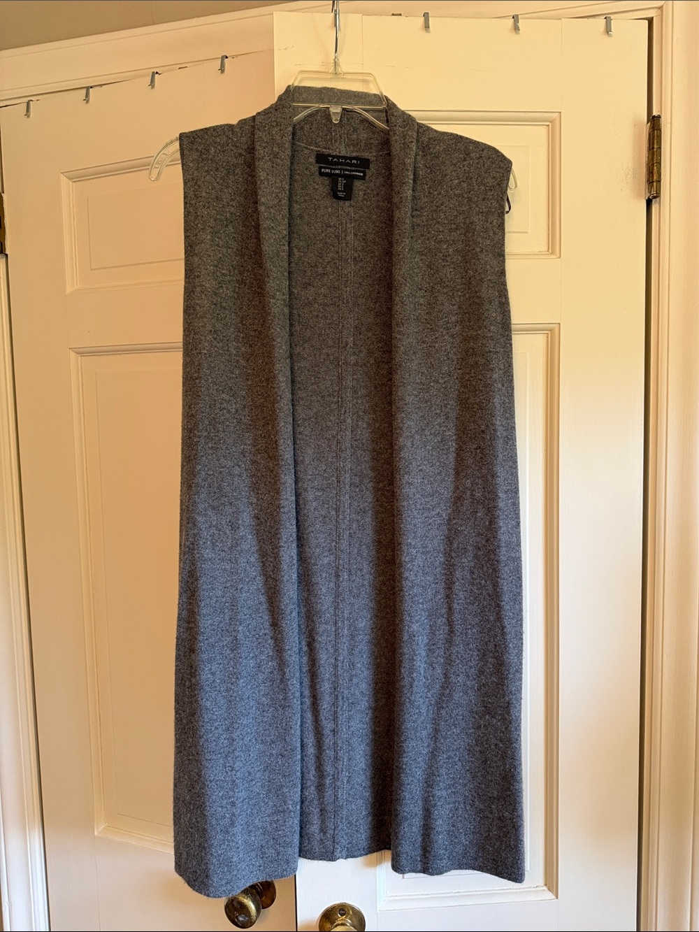 Tahari Grey Charcoal Open-Front Sleeveless Cashmere Vest